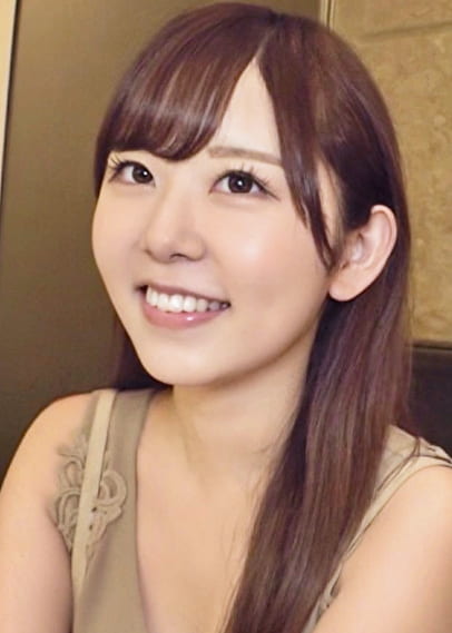 巨尻美肌色白美少女が生チンポに酔いしれる！