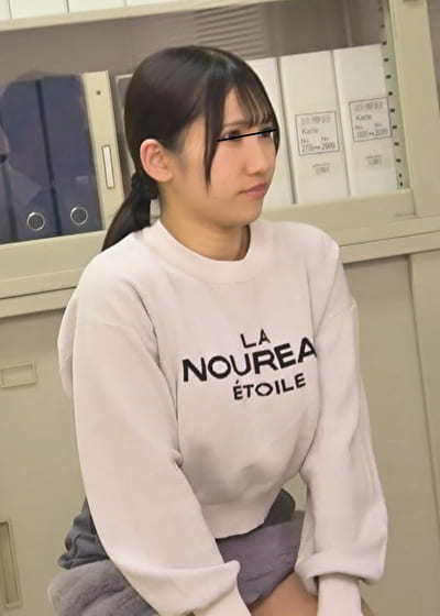 【婦人科悪徳医による内診台盗撮！！】 ～全裸で内診台へ、触診と言われるがままに股を開き先生の指が！デンマが！ついには！陰茎が！？～