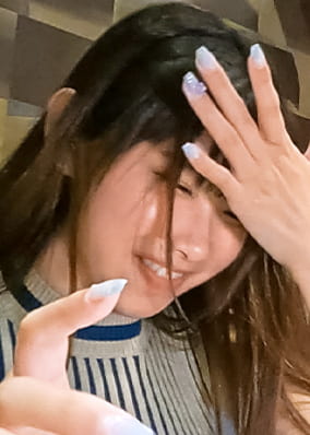 驚愕の巨乳！大きすぎて服の縦縞が不思議なだまし絵にも見える豪Iカップ美人！さくら【意識】