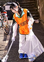 ボランティア女性スタッフ捕獲 慈善活動に勤しむ美しい身体を貪る