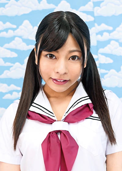 代々木で見つけた優しい女●●生に18cmメガチ○ポを素股してもらったらこんなヤラしい事になりました。 岬あずさ