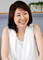 【初脱ぎ】かおり 42歳・人妻