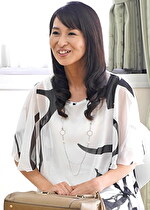 【初脱ぎ】れいこ 43歳・人妻