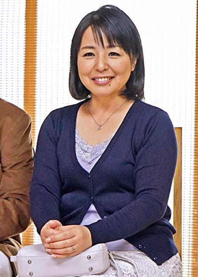 【五十路】さつき 52歳（旦那公認・初脱ぎ・巨乳）