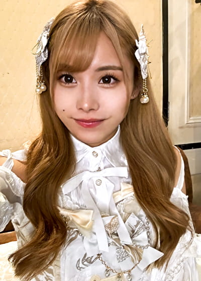 SNSで承認欲求を満たすエロギャル19歳! 制服コスプレの美少女へおパンツずらし挿入→コスプレドレスでおま〇こ広げて生中出し!! SNSで承認欲求を満たすエロギャル19歳! 制服コスプレの美少女へおパンツずらし挿入→コスプレドレスでおま〇こ広げて生中出し!!