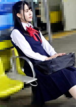 電車 #049 品行方正なパイパン娘