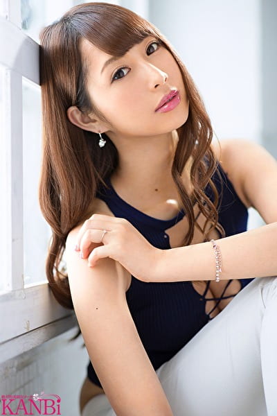 KANBi専属出演第1弾！旦那を忘れる程 汗だく汁だくで絡み合う 濃厚接吻性交3本番 舌を絡ませ抱き合いながら絶頂に達する密着性交！ 織笠るみ