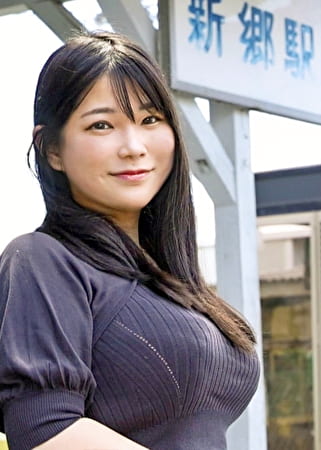【その人妻爆乳につき】週3でハプバーに通い、ご自慢の爆乳で若い男を引っ掛けまくる欲求不満な奥様がAV応募！「ハプバーも通い詰めたし、新しいことシたい」とのコト。極狭ま●ことぶるんぶるん揺れる爆乳最高でした･･･今度は東京に来たら呼んでください（爆） at 埼玉県所沢市 新郷駅前