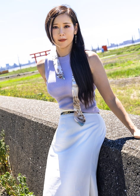 【先天性オナニスト】結婚8年目！旦那とは最近全然SEXできておらず欲求不満爆発！ホテルイン直後、オナニー見せつけ＆痙攣SEX！ at 千葉県木更津市 巌根駅前