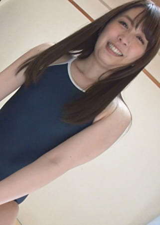 桜木優希音 こんな可愛い子がハミ毛！？ 毛穴まで見える大接写＆フェラ抜きザーメン水着垂らし