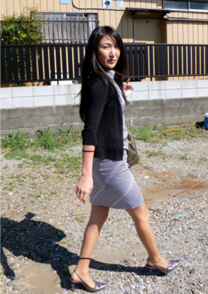 【人妻伝 午後の奥様 秘密の情事】セクシーな身体と完全痴女プレイ 新井じゅん31歳