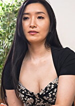 結婚生活のストレスで媚薬に手を出し人生の道を踏み外した人妻 あずま鈴｜メーカー：マザー Mother