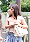 窓からした男にったままチポを挿入され真昼間から汚されるダッチワイフ女子大生