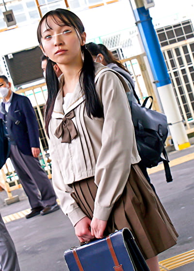 集団レズ 童顔美少女を連日メスイキさせる性欲ビアン女たち