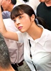 巨乳少女羞恥電車 2 発育した胸を変態性癖で汚しまくれ！ 推定Iカップ 潮透け好感度娘