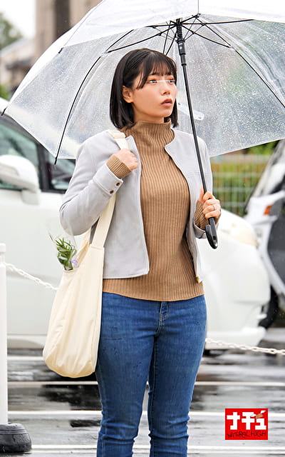 発情オイルまみれのチ○ポで即ハメ中出しされた後も完全に効くまで侵入者に居座られ意識がぶっ飛ぶほどイカされまくる貞淑妻 5