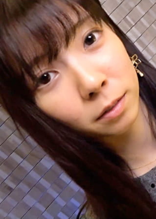 【喉奥が感じるM女】泣きながらのアヘ顔がたまらん!M女の喉奥とオマンコをぐちゅぐちゅイラマで攻め立てて中出し!苦しそうな顔がめちゃくちゃ興奮する!!