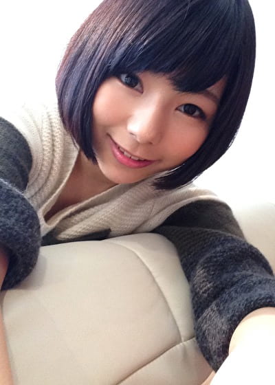 めい 女子大生