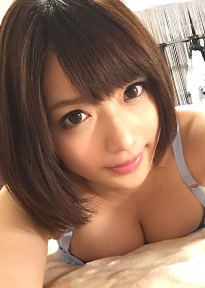 りりあ 22歳 人妻