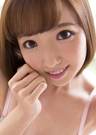 かすみ  女子大生