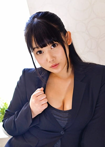 Aya（カフェチェーン店舗管理・運営担当）