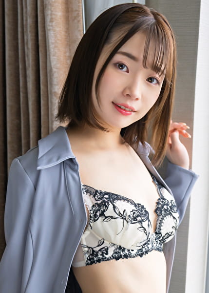 S-Cute れいな（20） ちゅうもエッチもいっぱいされたい