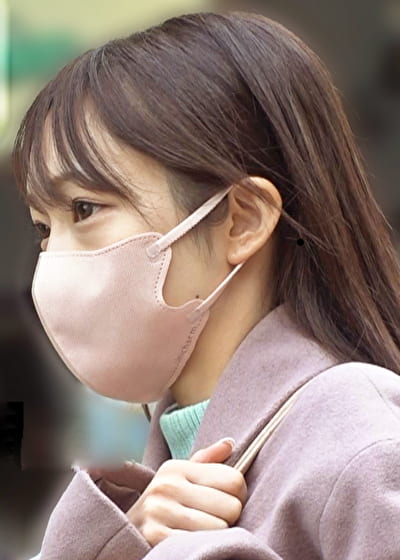 《YSPされた女【えりか/20歳/大学生】》配送先で出会った女子大生をしたい配達員がヤリてポイFAMILY(通称YSP)に依頼→配達と偽って女性宅に乗り込み男2人でイラマ、中出し、顔射のヤりたい放題4射精【YSPFAMILY♯TARGET-001】