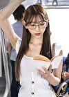通学中に読書にふける文系女子大生が吊り革立ちバックで膝ガク潮吹き お漏らししながらイク快感が忘れられず好みの女に･･･ 一宮るい