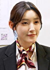 美人CA(既婚者)限定 砂風呂に埋まって身動きできない淫NTRマッサージ 横が見えない状態で、隣に夫が居るのにイッてもイッても止めずに絶頂させ続けた女の「サイレント絶叫」 結婚歴4年目M夫婦