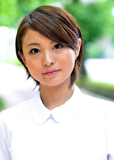 素人生中デビュー えみり