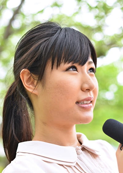 女子アナの卵に編集部員のオナニーを見せつけたら･････・ 千草
