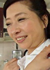 クライアントは無下に拒否できない、押しに弱いエロくて優しいおばさんヘルパーさん