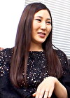街ゆく奥様に高額謝礼を餌に声を掛け若いフル勃起チポを見せつける、エッチが久々の奥様は我慢の限界を突破！？ちょっと引な生挿入にも喘ぎ声が止まらない！！ M560G11