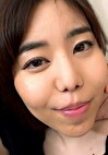 軽そうな若妻さんをナンパして好き放題やりまくる！！ってその気になった奥様は積極的！カメラの前で興奮しながら股を広げる！