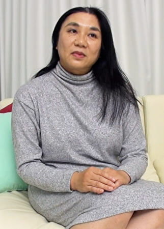 バツイチ六十路熟女！彼氏とのマンネリSEXに刺激を求めド迫力の爆乳を揺らしての本気SEX！
