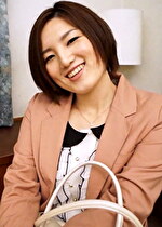 欲求不満の奥様に半ば逆ナン状態でホテルにIN！Gカップをないがしろにする旦那のかわりにお相手させて頂きました！