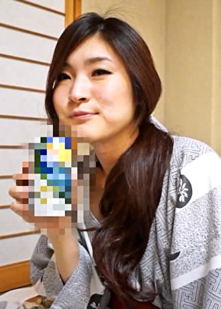 東京でイベントコンパニオンをしていた香奈さん、結婚して地元に戻り落ち着いた生活に物足りなさを感じていたところに温泉撮影旅行のお誘いが・・・期待でパンティを濡らして快楽に堕ちていく。