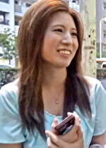 【素人・人妻】バス待ち若妻さんを主婦モデルをやりませんか？と騙して事務所にみ高額報酬をちらつかせ下着モデルからの中出しSEX！