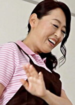 【素人・熟女】美人熟女家事代行ヘルパーはエロ過ぎる！我慢できずオナニーしてたら別料金で嵌めまくりOK！？