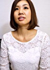 現在不倫中の奥様に不倫をおねがい！ビッチ奥様は拒みながらも他人棒にいしれカメラの前で股を広げる！