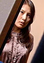 ピザの宅配を装い自宅に！狂気の魔にされる熟女！悲しみの中出し！