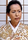 旦那が淡泊過ぎてが大きくなったのをきっかけに離婚したバツイチの熟女さん！性欲を満たそうとAV出演！和服ショートヘアーで凛々しい雰囲気のギャップが凄い淫乱SEX！