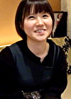 カフェでめっちゃパンを食べる黒髪ショートヘアーの美少女と個撮テイでラブホでハメ撮り交尾！