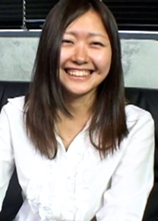 街行く清楚系OLさんを高額報酬でれ込みエロインタビューにも終始笑顔の天使ちゃんをその気させて生ハメSEX！