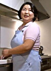おじいちゃんのお世話に来たポッチャリ巨乳の熟女ヘルパーさんとエロくて楽しいアフターサービス！？