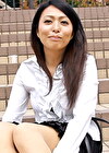 ビッチ丸出し美熟女の快楽トリップ中出しSEX！～プライベートのSEXだと奉仕しなくちゃいけないからAV出演で気持ちいいこといっぱいされたいな～
