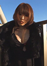 【素人】見た目はイケ2だけど実はしおらしい！バスト98cmの美巨乳ギャルの衝撃映像