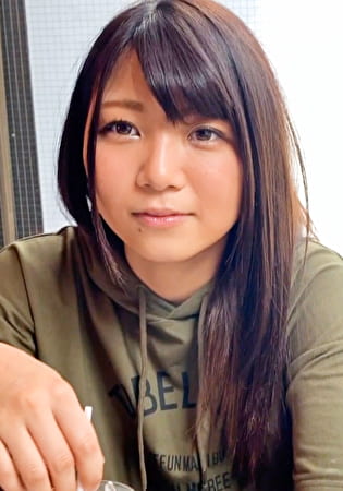 可愛い顔だけで隠れ勃起中！個撮テイでラブホに●れ込み乾杯からの激突きハメ撮りSEX！