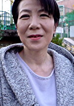 【素人・熟女】美しくもキュートな還暦熟女が溢れる性欲に負けAV出演！豊満ボディを淫靡に震わせイキまくる淫乱SEX！