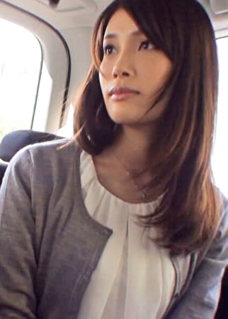 団地妻の清楚系美人妻をナンパしてモデルしてみませんか？「AVなんですが･･･いいですか？」事務所に●れ込み生ハメSEX！